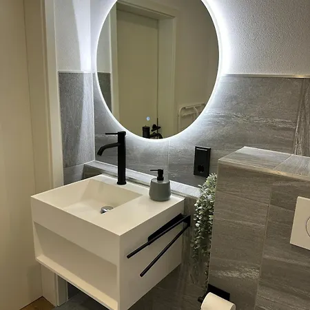 Erstklassiges Mit Atemberaubendem Blick Apartment *