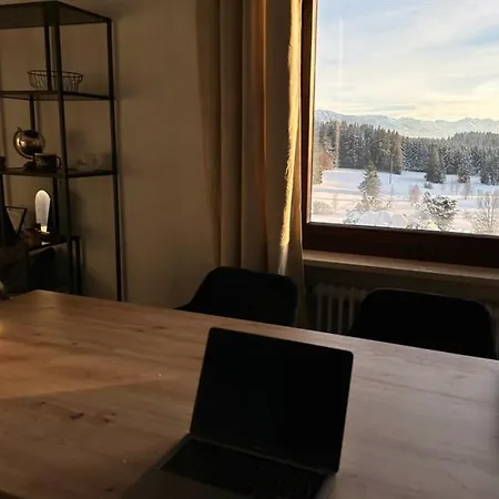 Erstklassiges Mit Atemberaubendem Blick * Buchenberg